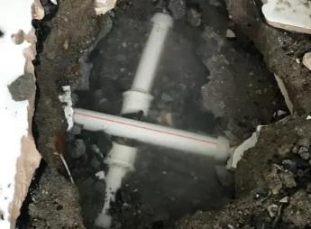郊区阳台漏水维修公司为您分享楼上楼下漏水怎么处理
